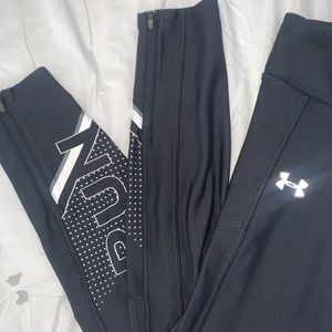 Under Armour “Run” compression leggings black size medium